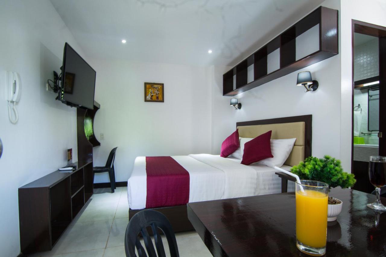 Diamond Hotel And Resto Catarman  外观 照片